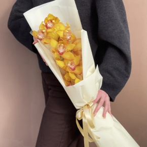 Букет из желтой орхидеи в Дзержинском