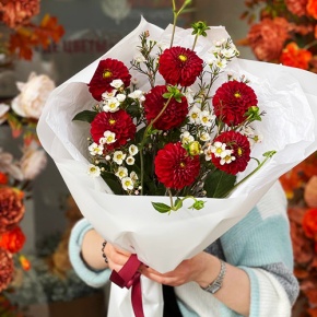 Букет "Марс" из георгин и хамелациума в Дзержинском