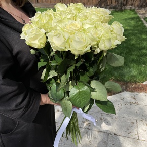 Букет из 21 белой розы (70 см) в Дзержинском
