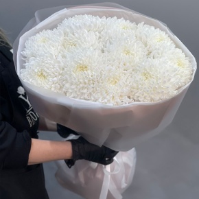 Букет из 11 белых хризантем  в Дзержинском