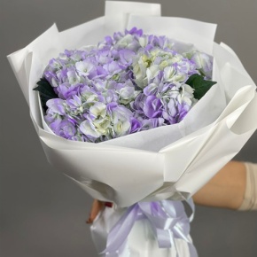 Букет из 5 фиолетовых гортензий в Дзержинском