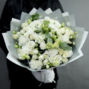 Букет "Маскарпоне" из роз, диантусов, эустом и гиперикума в Дзержинском