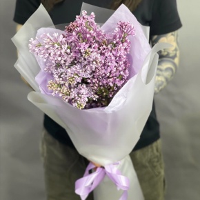 Букет из 9 веток ароматной сирени в Дзержинском