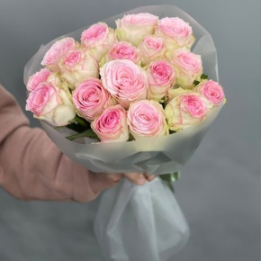 Букет из 17 роз Кения (40 см) в Дзержинском