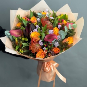 Букет "Даниэлла" из калл, роз, гиперикума, сафари, капса и лейко в Дзержинском