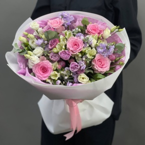 Букет "Хлоя" из альстромерий, кустовых роз, ароматных маттиол, эустом и махровых роз в Дзержинском