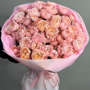 Букет из 35 кустовых пионовидных роз Джульетта (60 см) в Дзержинском