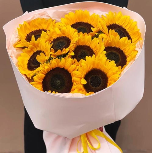 Букет "Солнечный рассвет" из 9 подсолнухов в Дзержинском