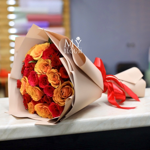 Букет 25 роз микс (50 см) в Дзержинском