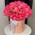 Композиция в шляпной коробке из 113 пионов Корал Шарм в Дзержинском Композиция в шляпной коробке из 113 пионов Корал Шарм в Дзержинском